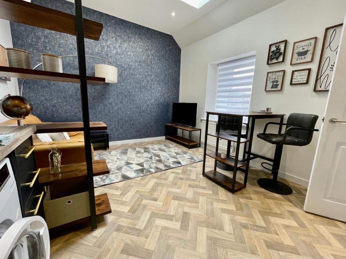 The Gallery At Warrenfield House Apartment